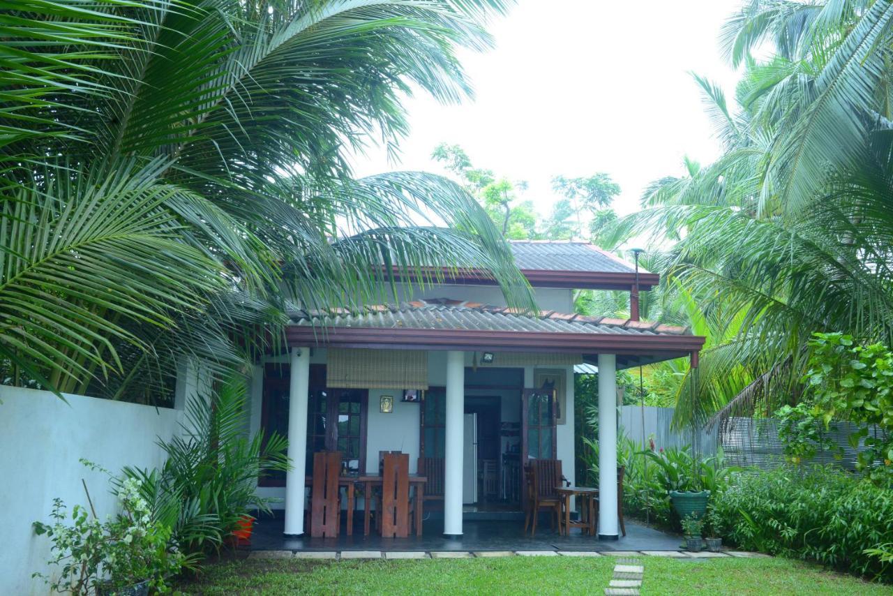 Gold Sand Resort Bentota Dış mekan fotoğraf