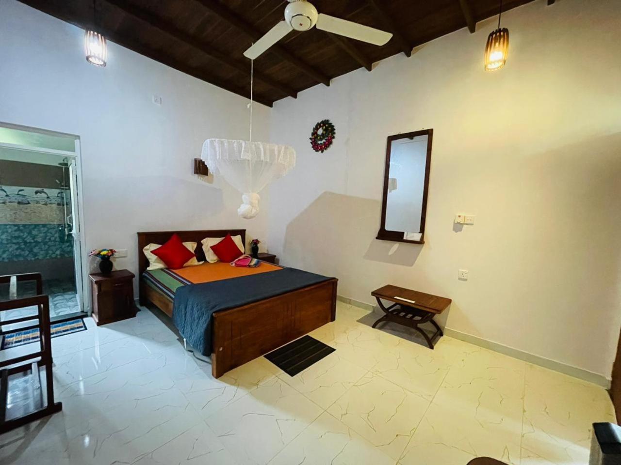 Gold Sand Resort Bentota Dış mekan fotoğraf